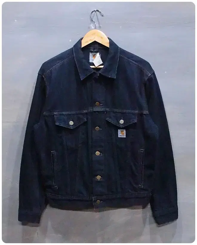 [L] Calhart 90s Vintage Denim Trucker Jacket (45% off)