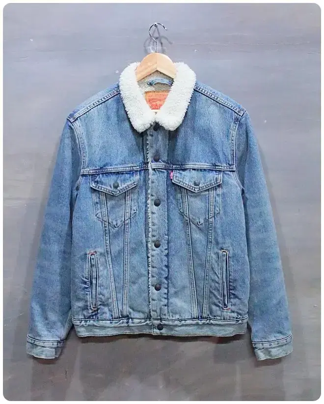 [M] Levi's Fleece Sherpa Denim Trucker Jacket (45% off)