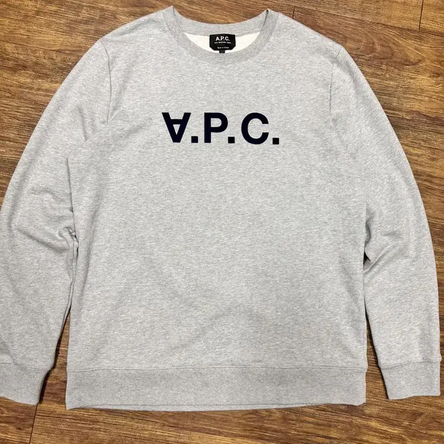 아페쎄 A.P.C 맨투맨