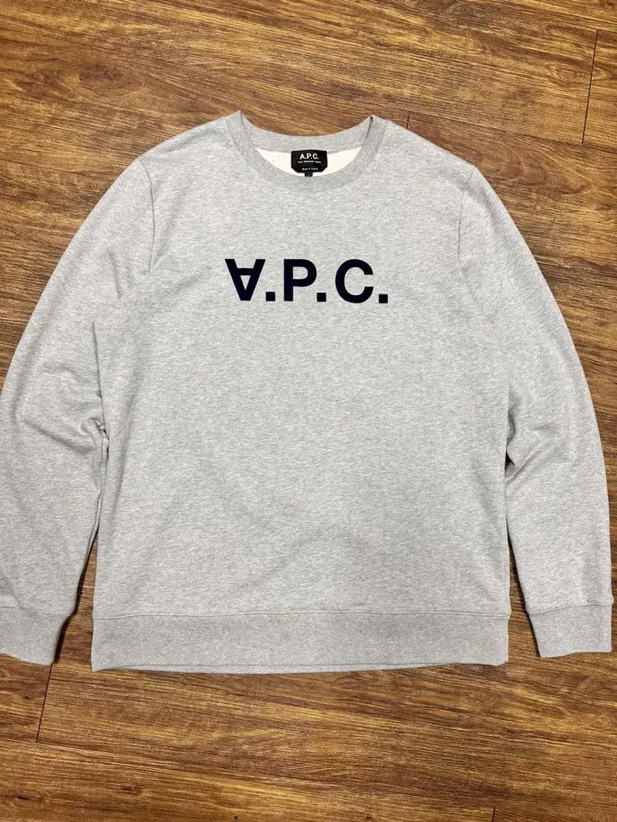 아페쎄 A.P.C 맨투맨