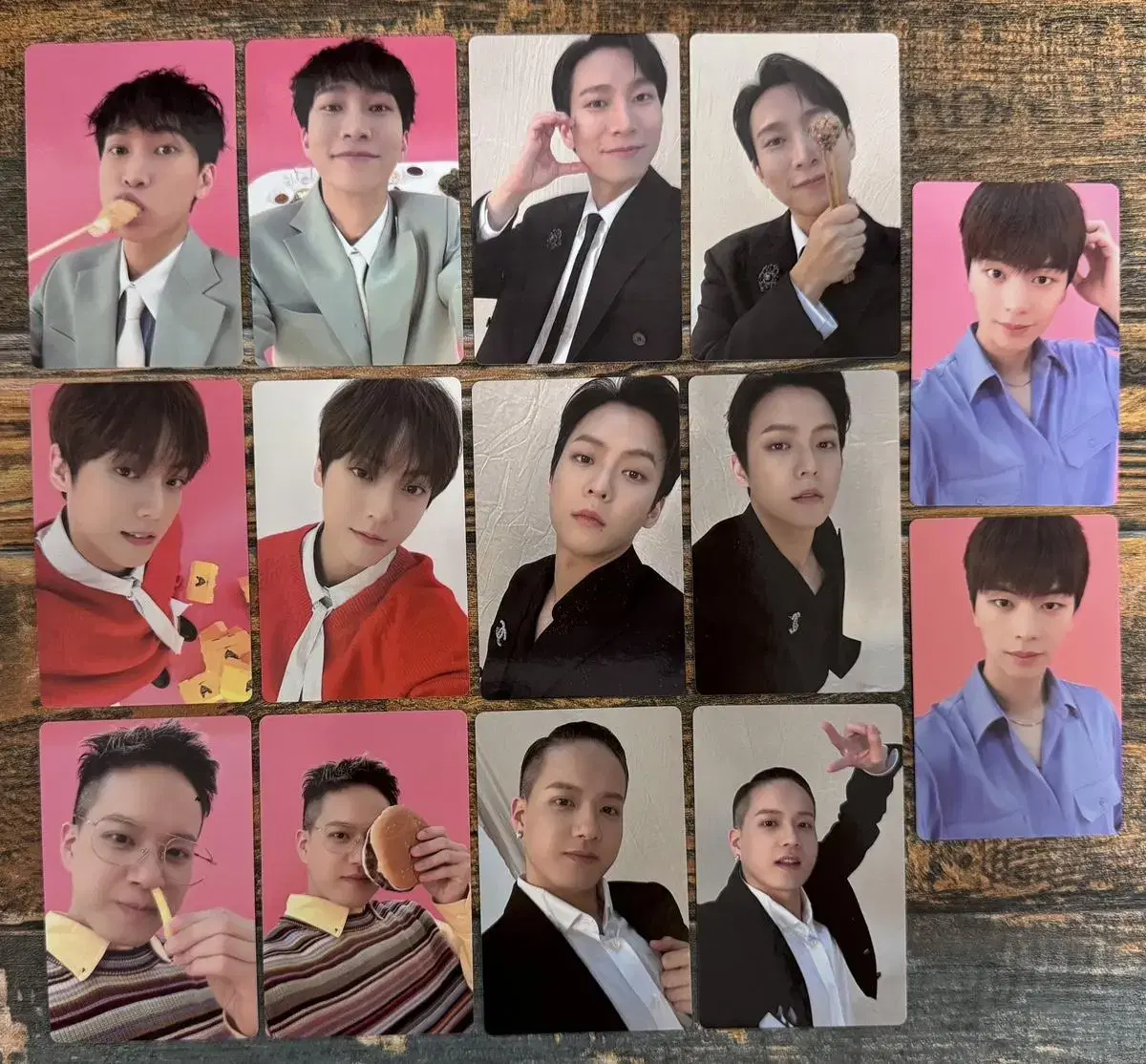 BTOB 2024 season's greetings photocard & Miniposter