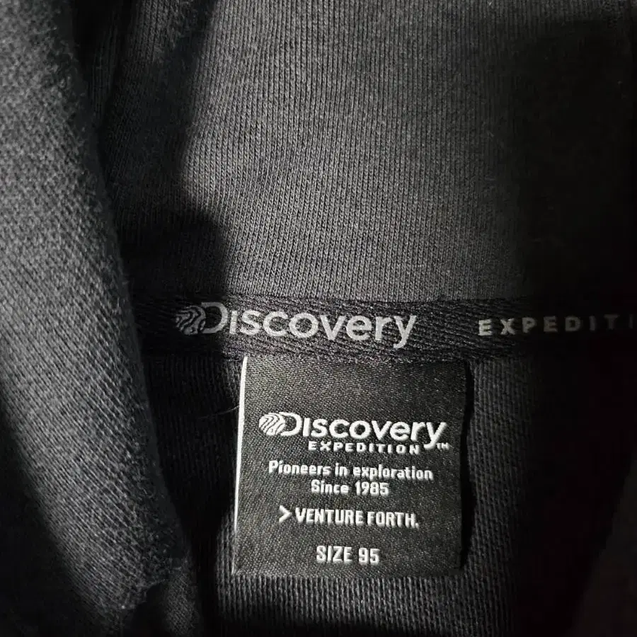 디스커버리 Discovery 로고 후드티셔츠 95  M 블랙