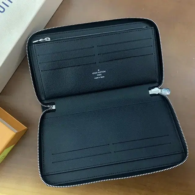 루이비통 장지갑 지피 오거나이저 N60111 Zippy Organizer