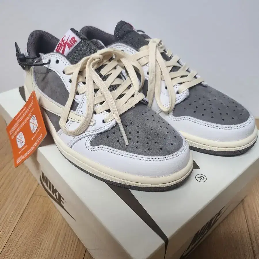 Jordan 1 x Travis Scott Retro Low OG SP