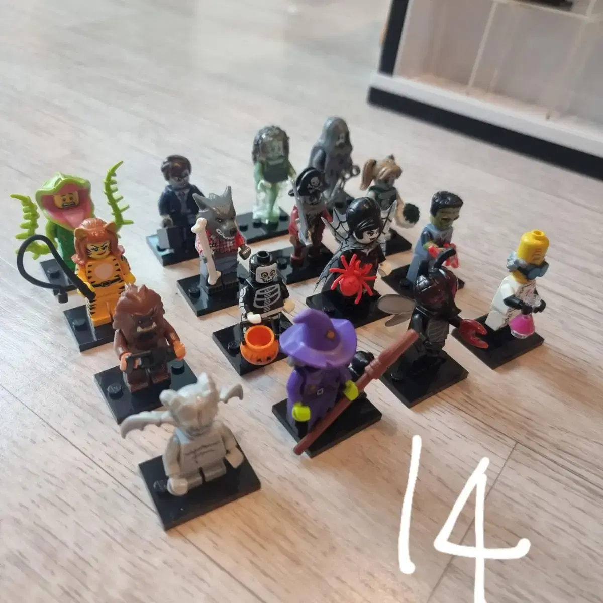 LEGO Minifigures Season 14