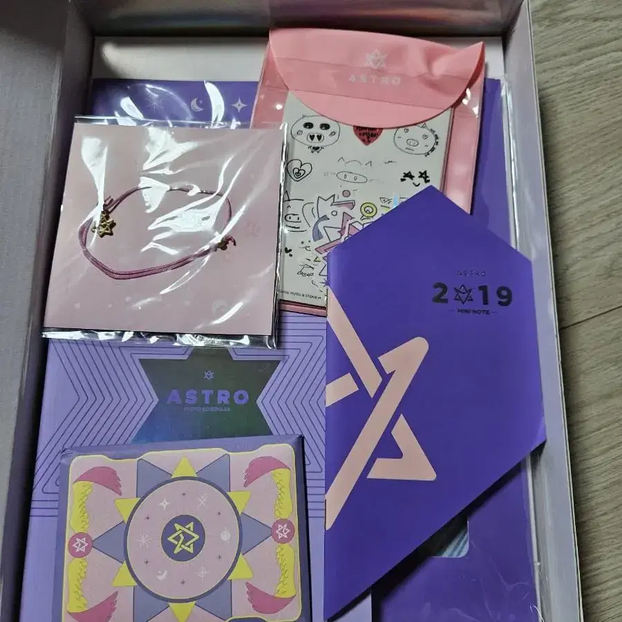 아스트로 2019 시즌그리팅