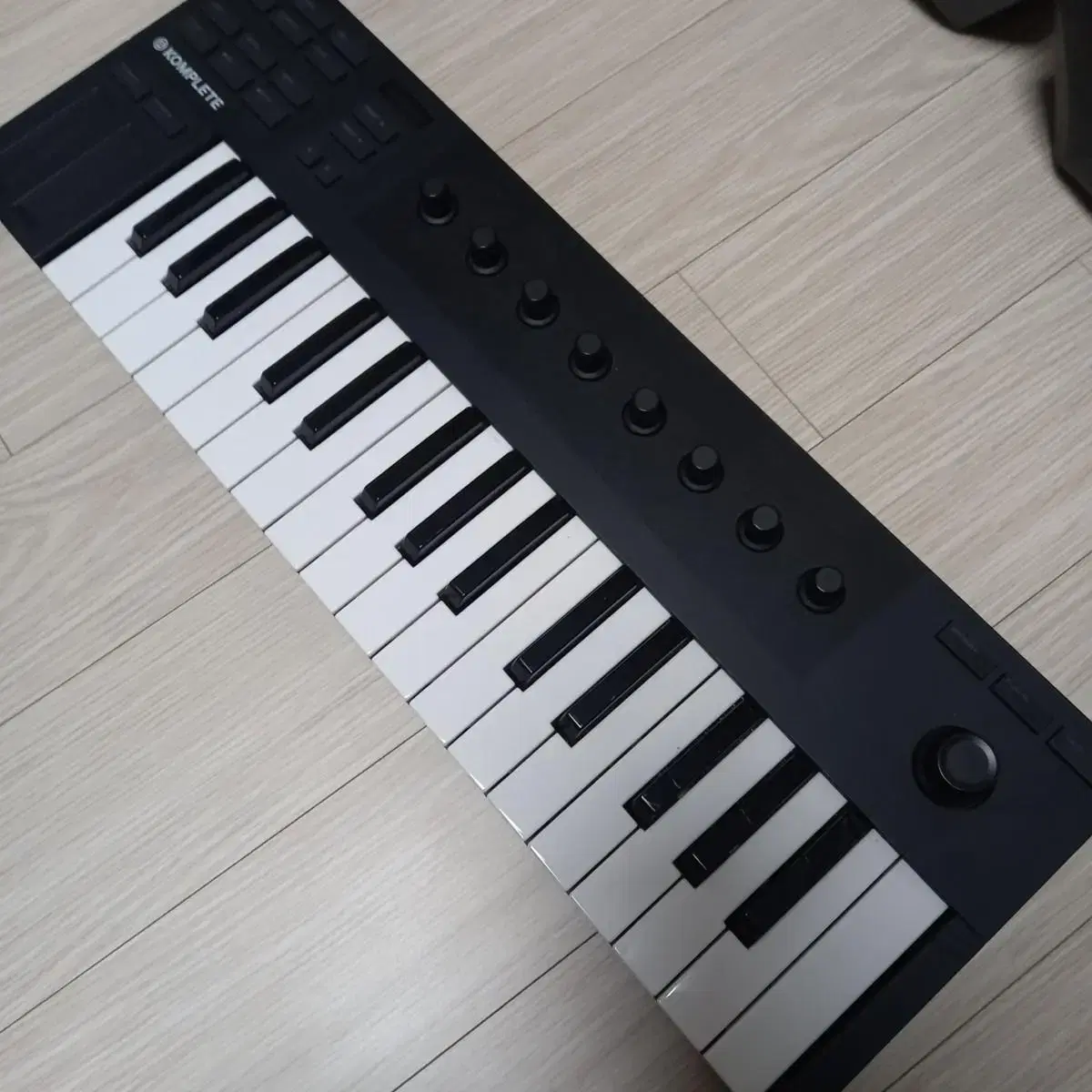 komplete kontrol m32 (대구 중구)