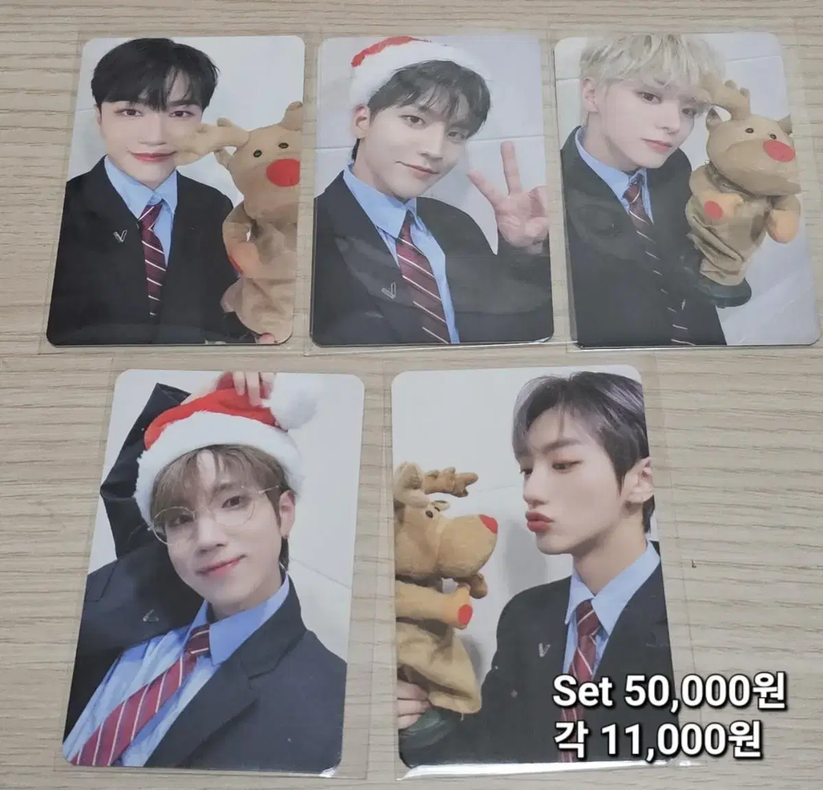 VANNER seasons greetings 1st offline/English Pansa unreleased photocard sells