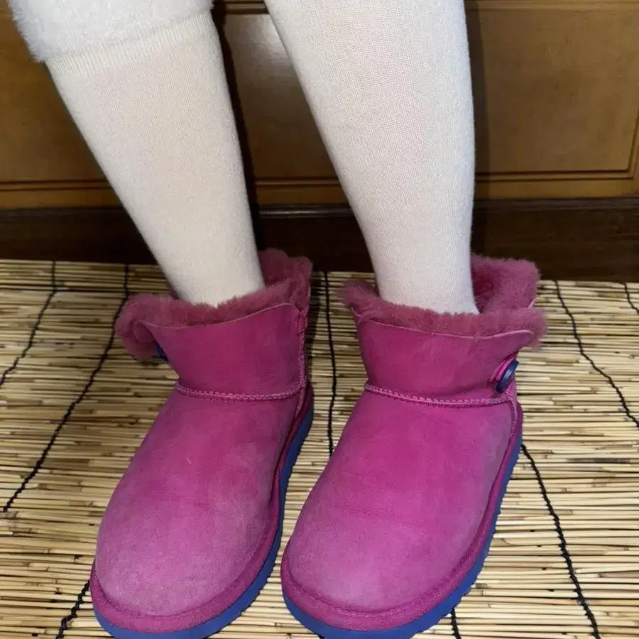 Ugg225(230)