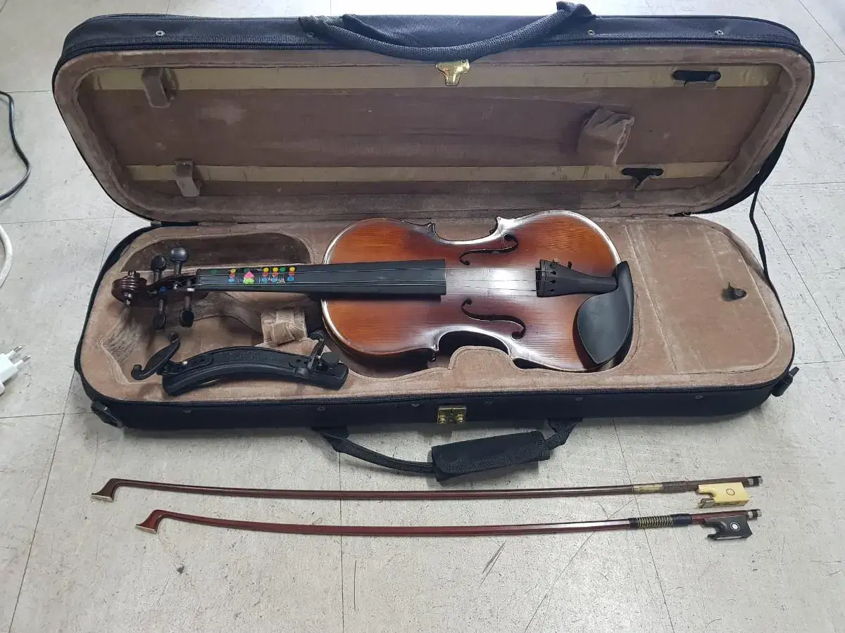 YURAE Violin