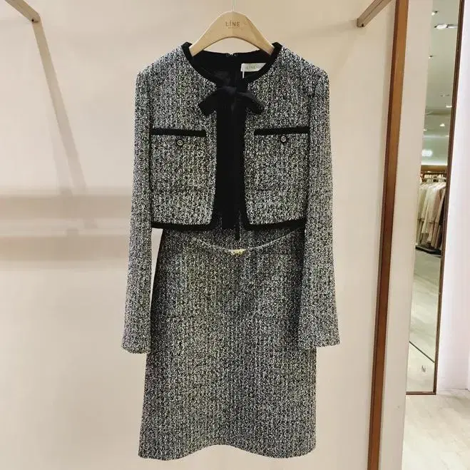 LineAddition '24 New Ribbon Tie JacketLayered Tweed ONEPIECE 08