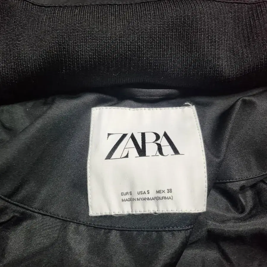 ZARA 롱패딩