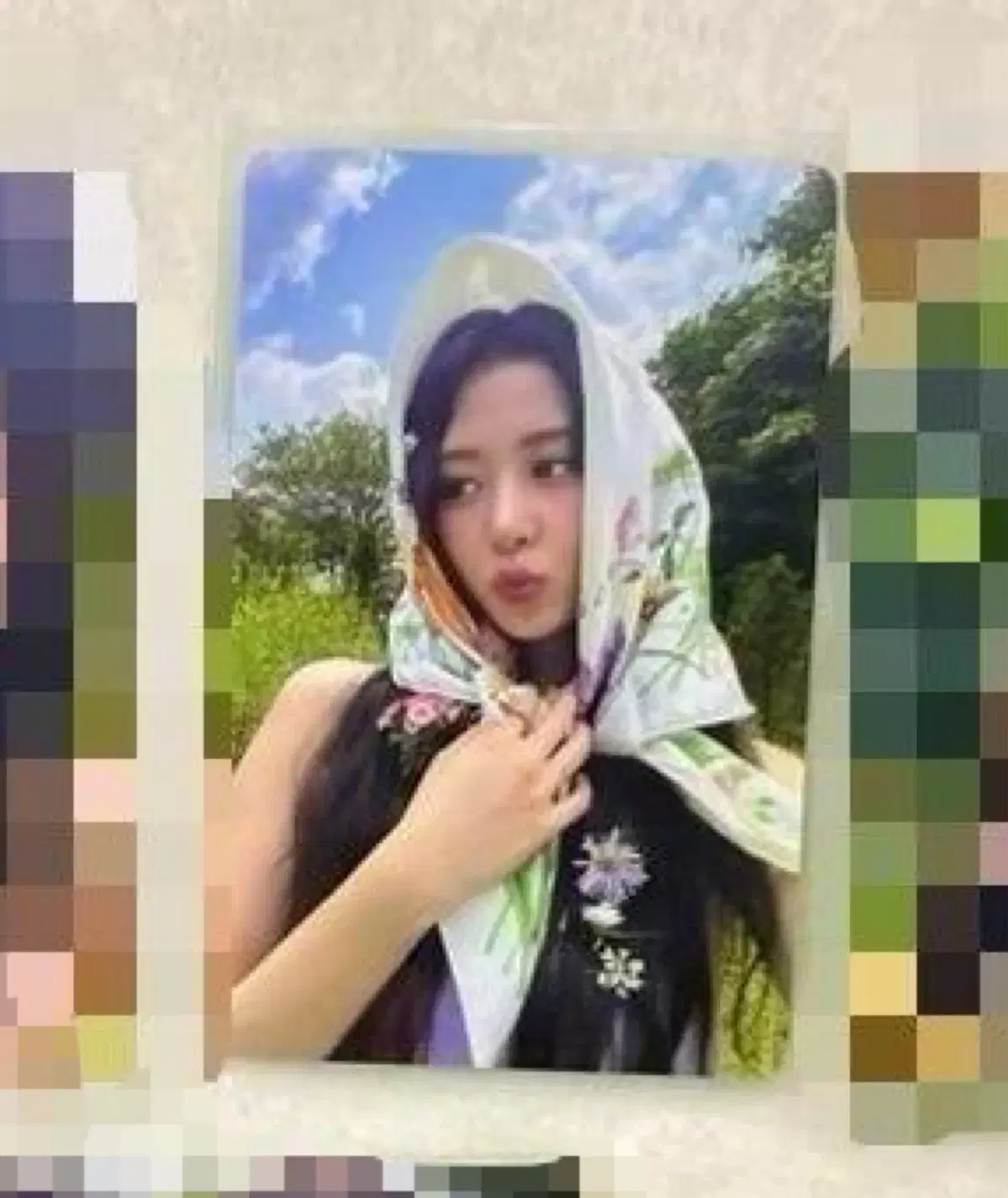 le sserafim huh yunjin deikon photocard poster photobook sticker