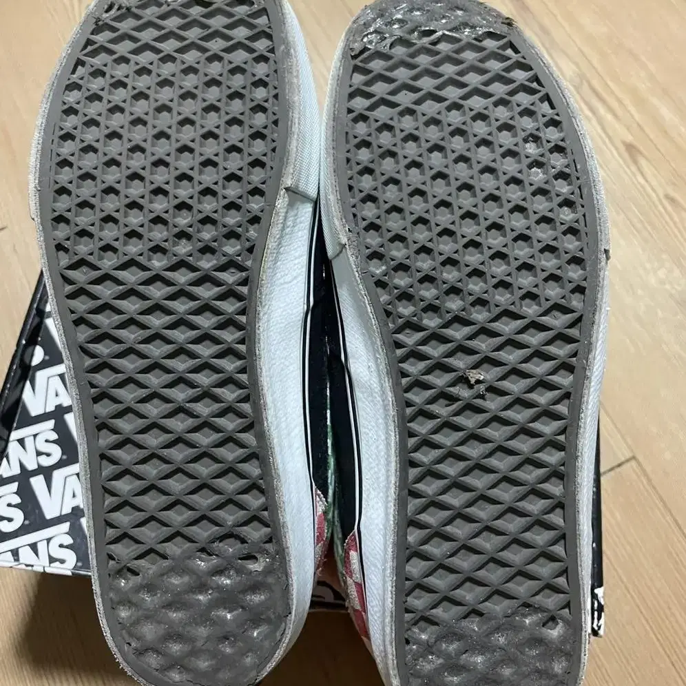 vans x supreme  06 체커보드 하프캡 275