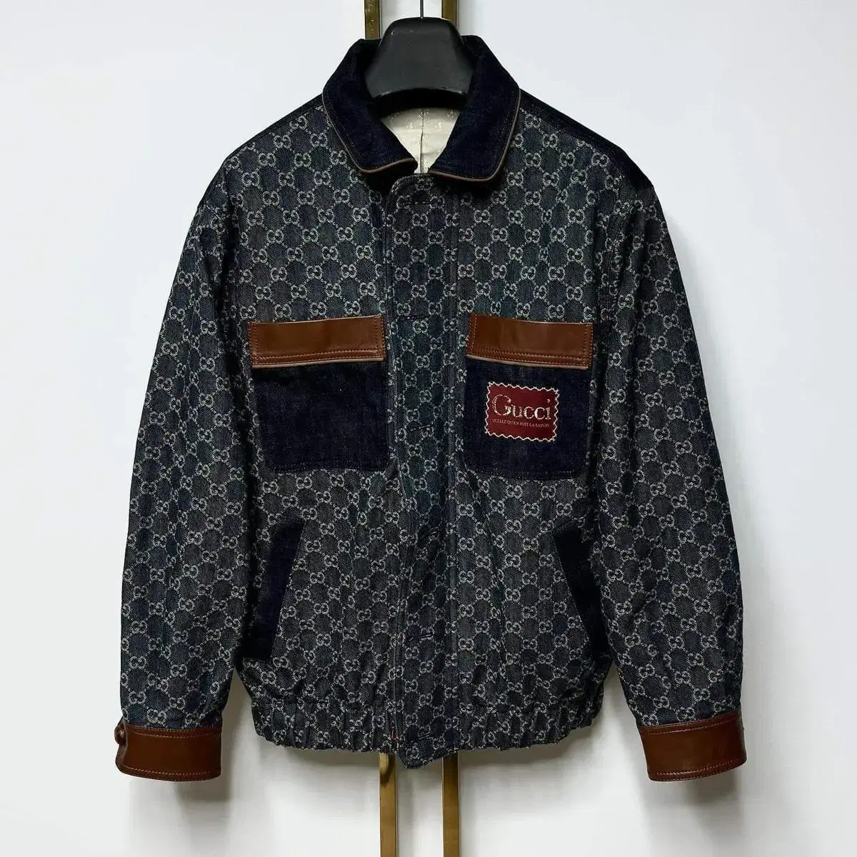 (Department Store Version/44)Gucci Washed Organic Denim Jacket