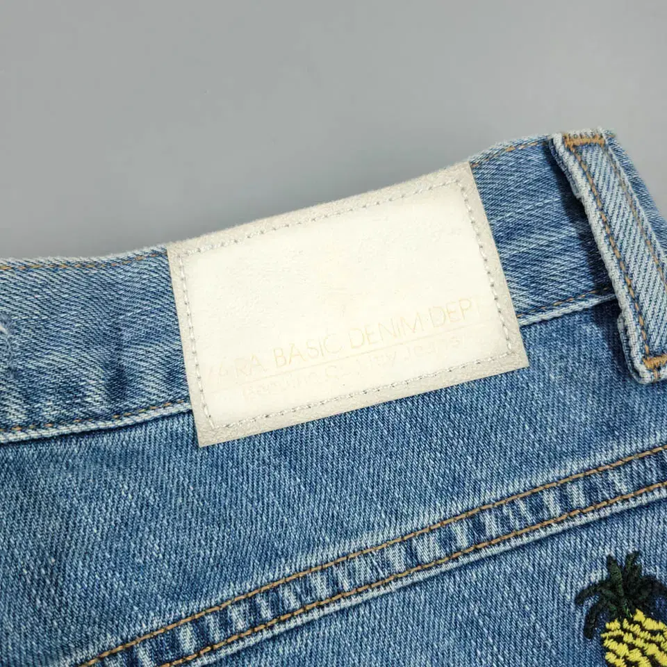 자라 베이직 Z1975 DENIM 연청 파인애플 자수패턴 청반바지 하프