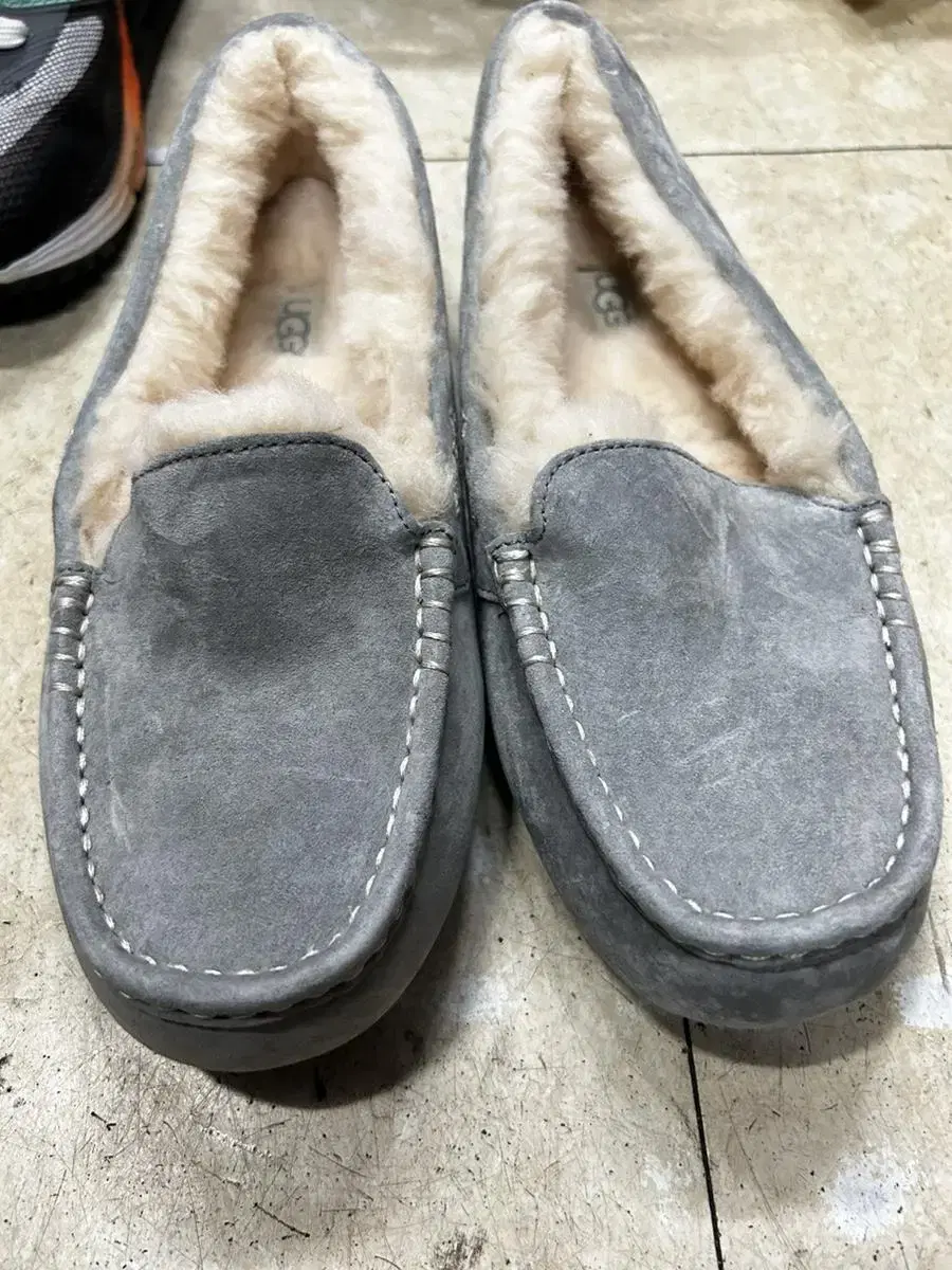 어그 UGG3312 여성 모카신 - 그레이 39  245~250cm