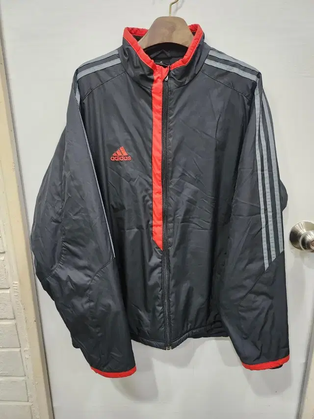 105,XL )) adidas 아디다스 두꺼운 점퍼!! 완젼 뜨듯해요~