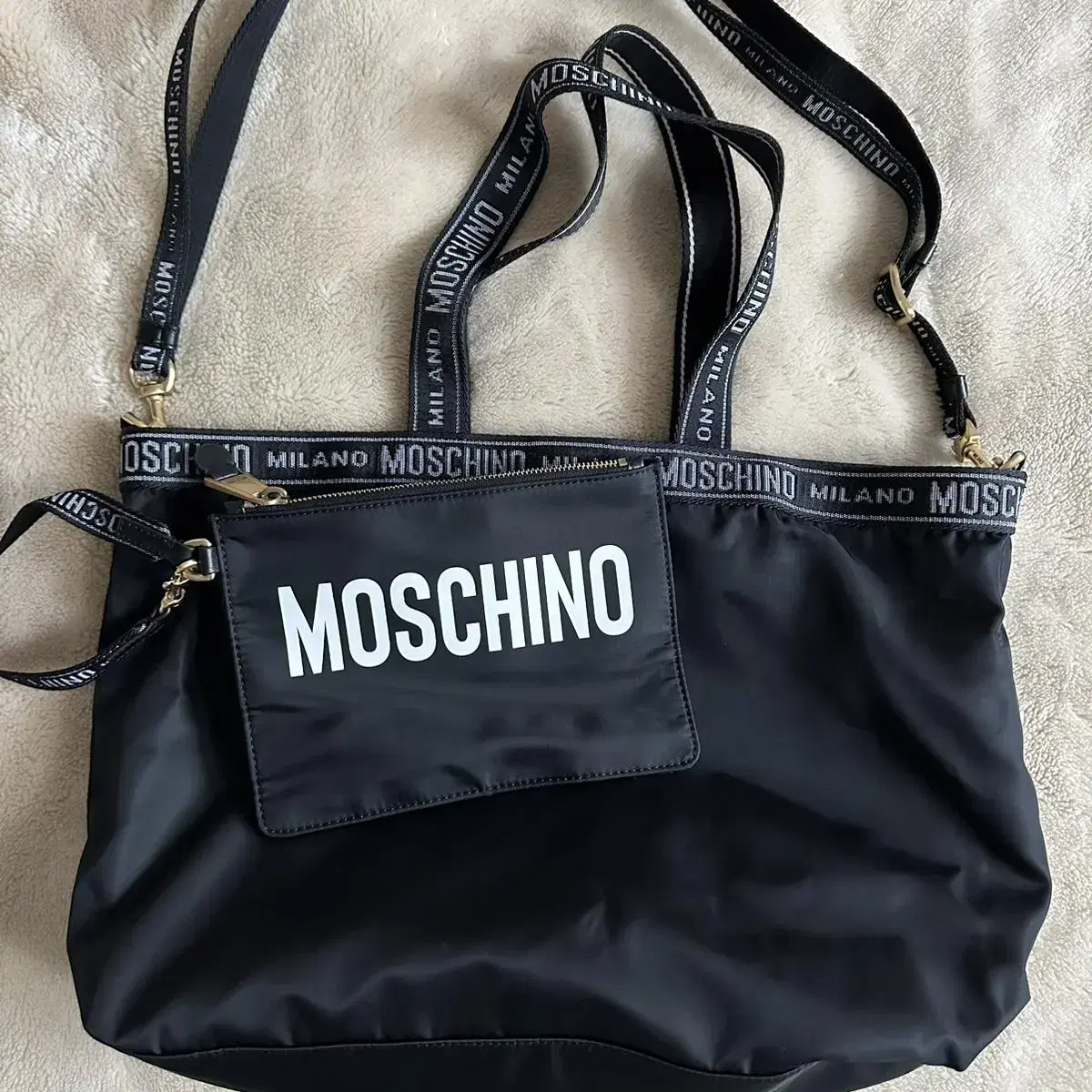 정품) MOSCHINO 모스키노 모스치노 나일론백 숄더백 클러치 클러치백