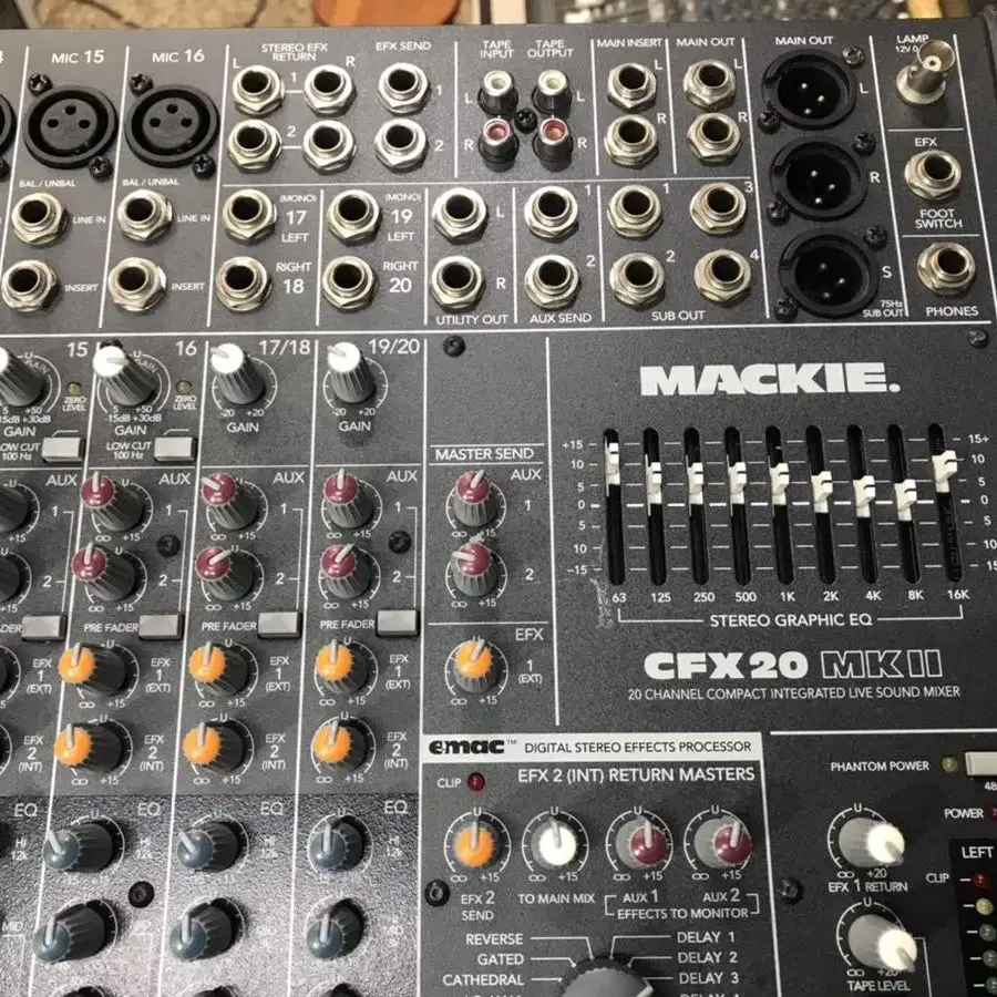 Mackie CFC20 mk2