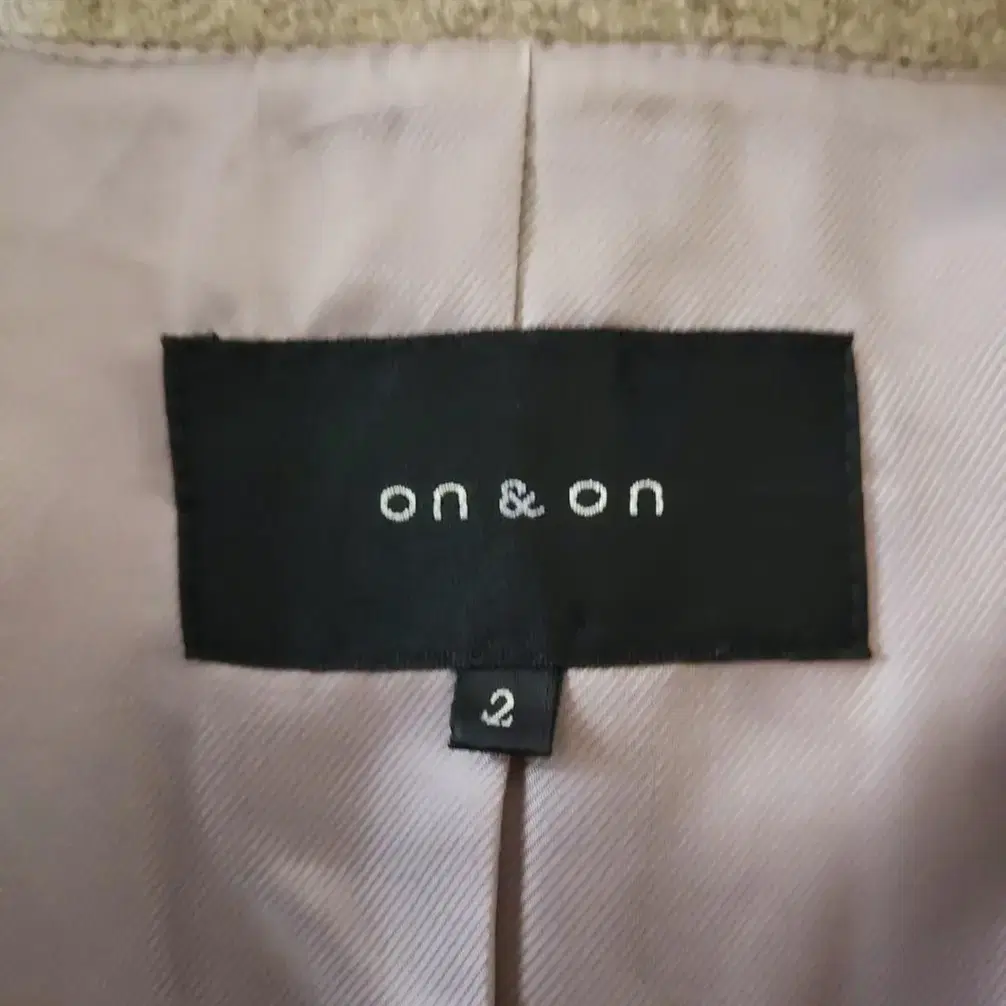 ON &ON 모직코트