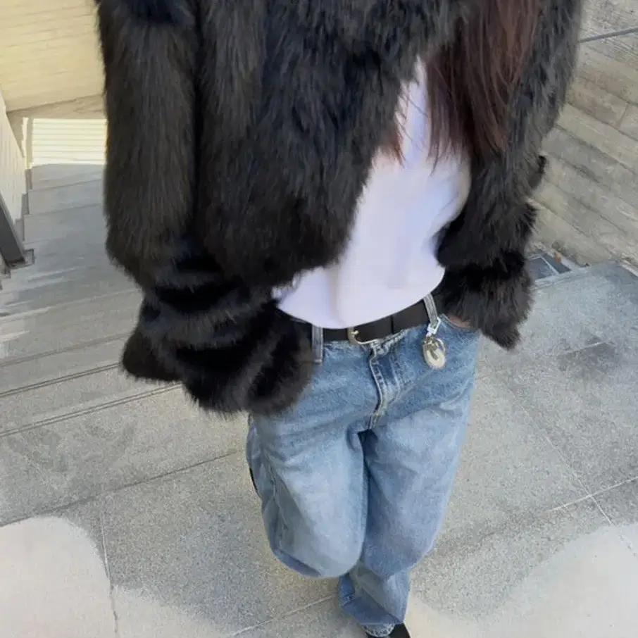 블랙 퍼 자켓 black fur jacket