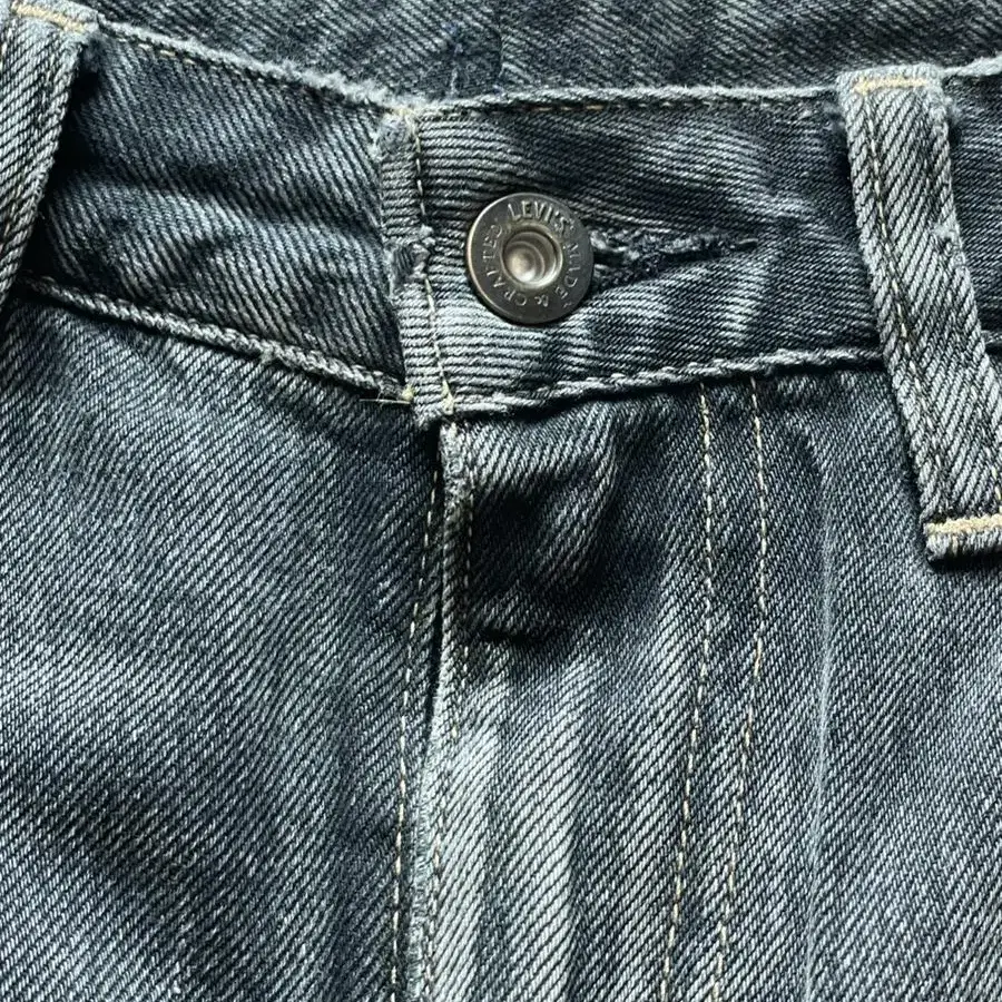 levis 부츠컷 흑청바지