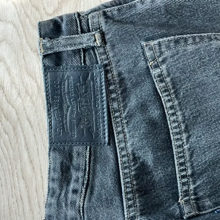 levis 부츠컷 흑청바지