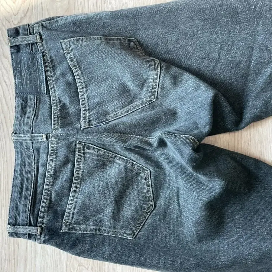 levis 부츠컷 흑청바지