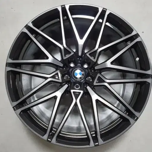 22인치 pcd 112 bmw x6m 컴페티션 818m 디자인 단조신품휠