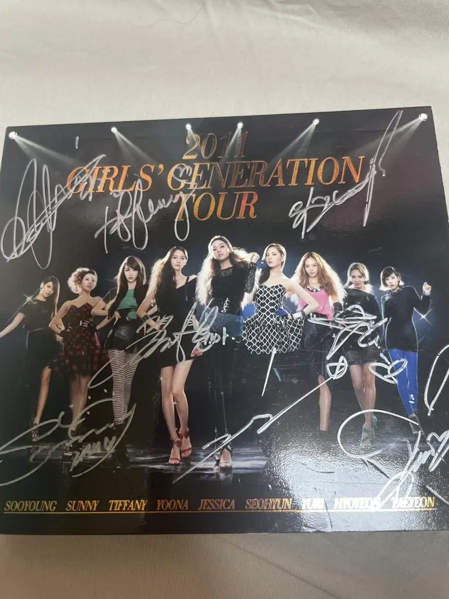 Girls' Generation Dankon album signed copy for sale