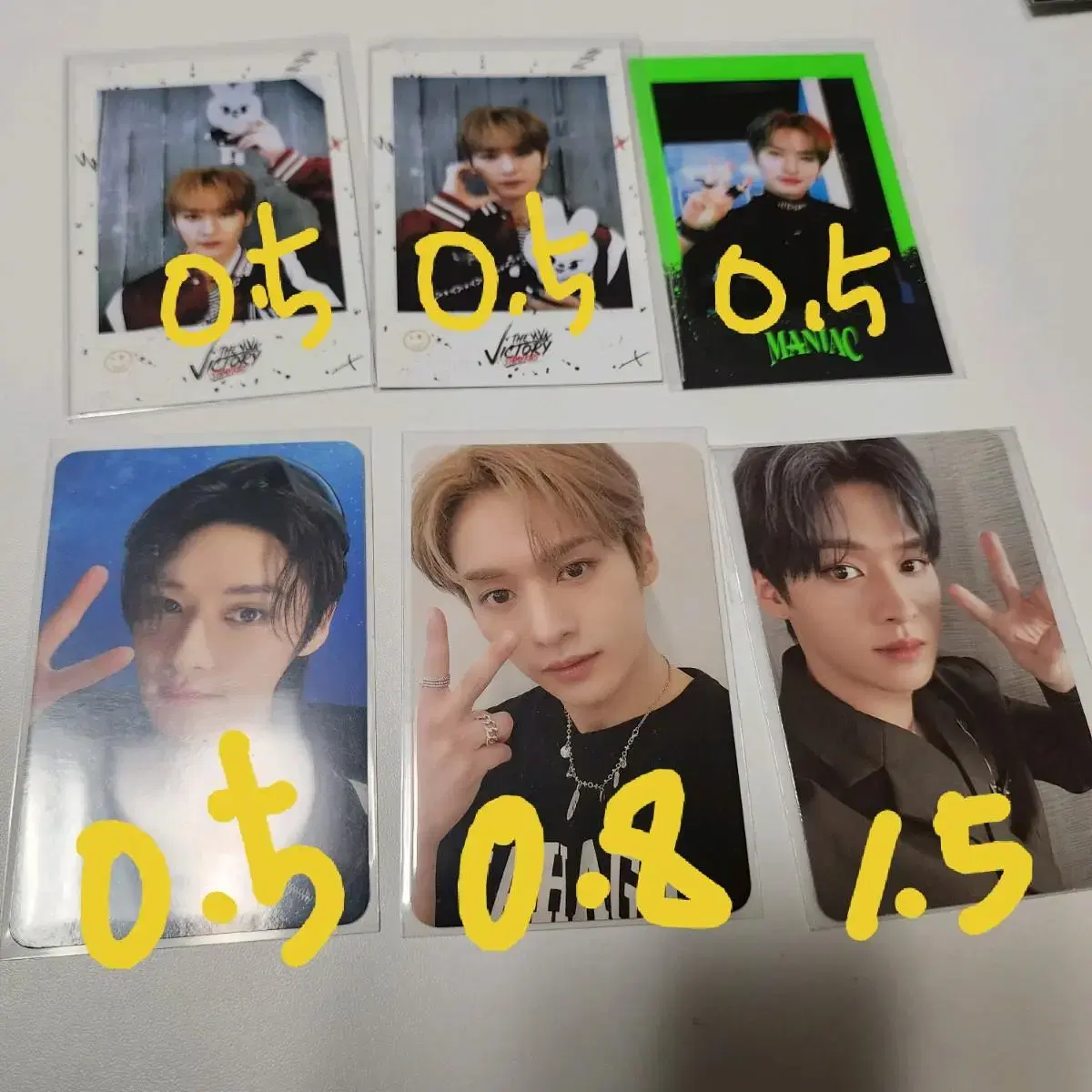 Straykids lee know photocard @pola wts (maniac pop up mahagrid pilot)