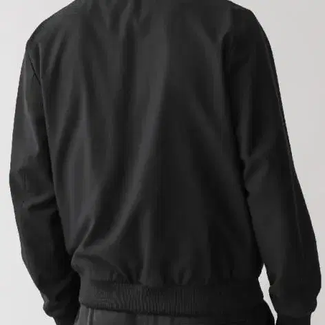 COS MINIMAL BOMBER JACKET