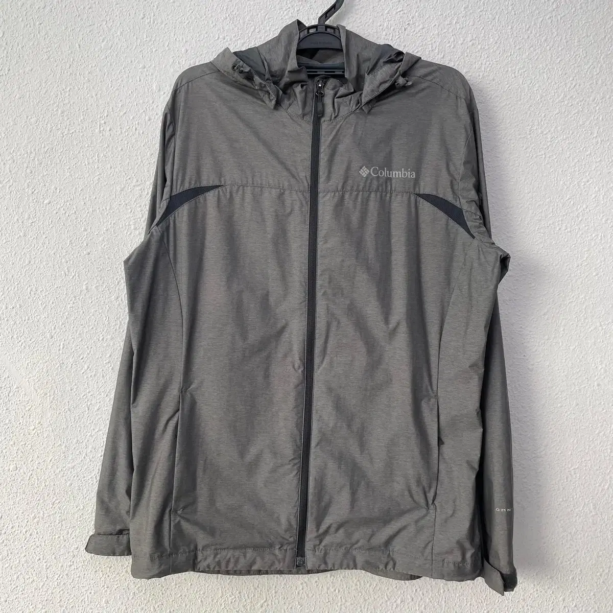 [M] Columbia Gray Lightweight Hooded Zip-up Windbreaker N0871