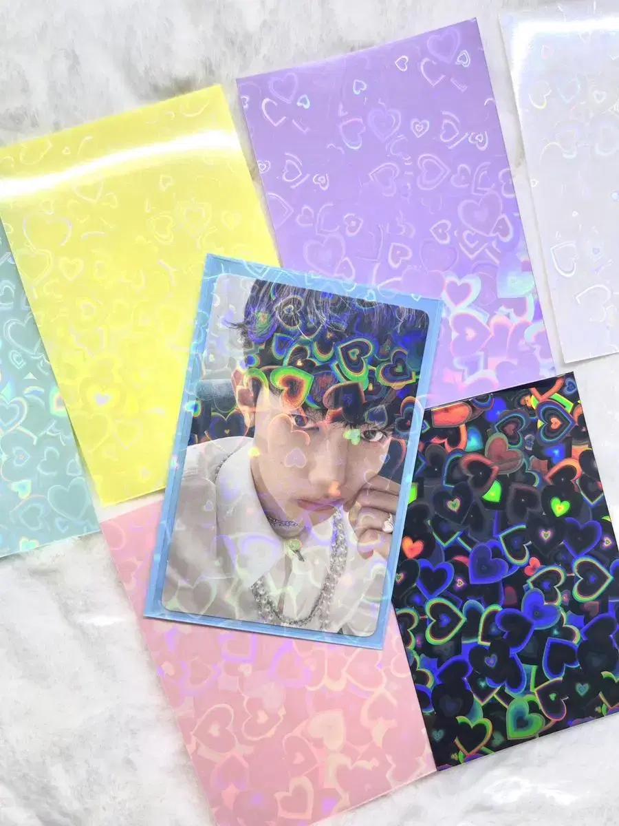 Spot, Lowest Price) Sells colors hologram hearts photocard sleeves