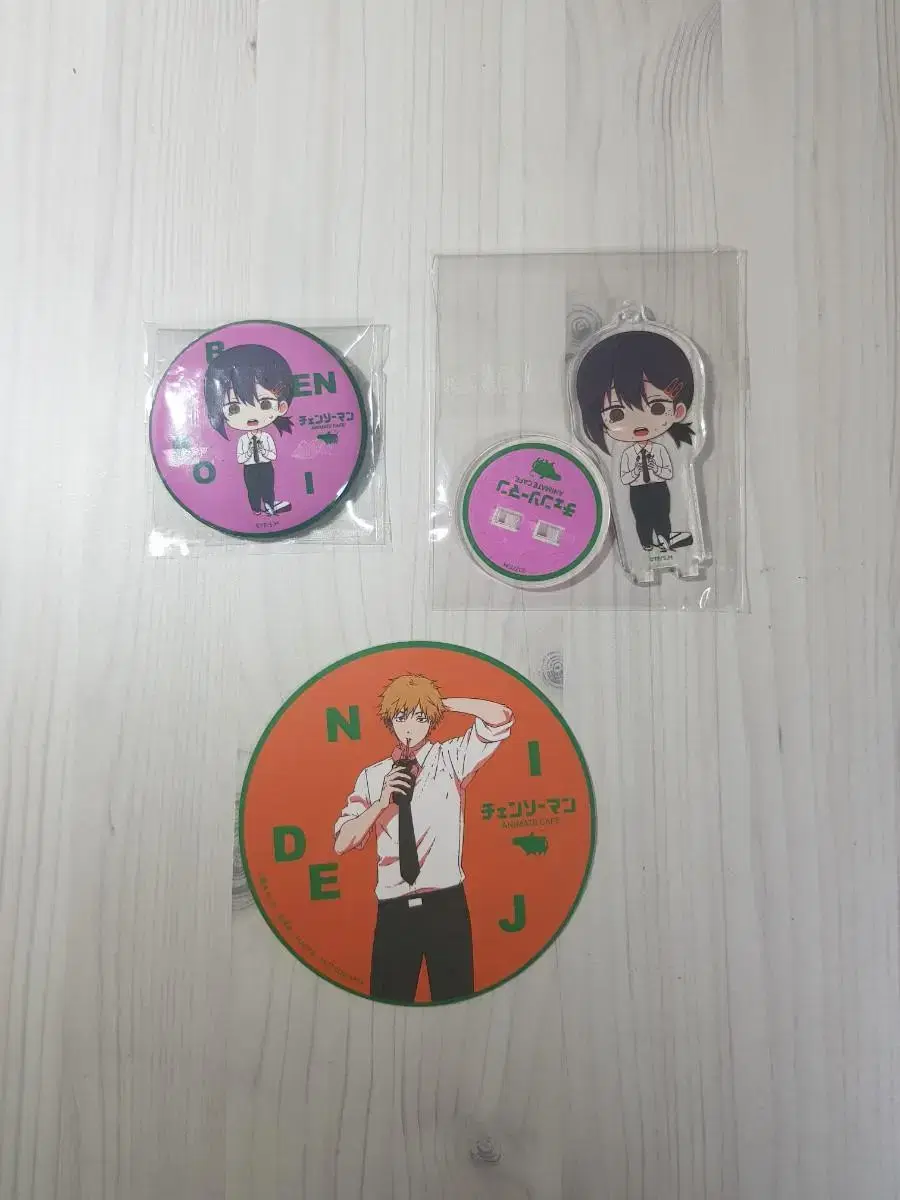 (Quick sale) Chainsaw Man Kobeni Cafe Collab acrylic stand keyring Badge Denji