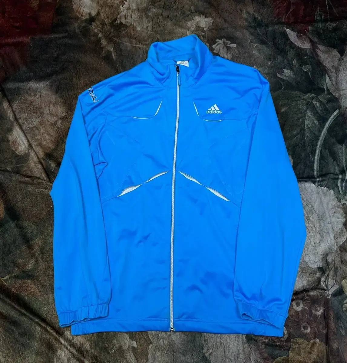 adidas Vintage Champions League Sky Blue Windbreaker XL