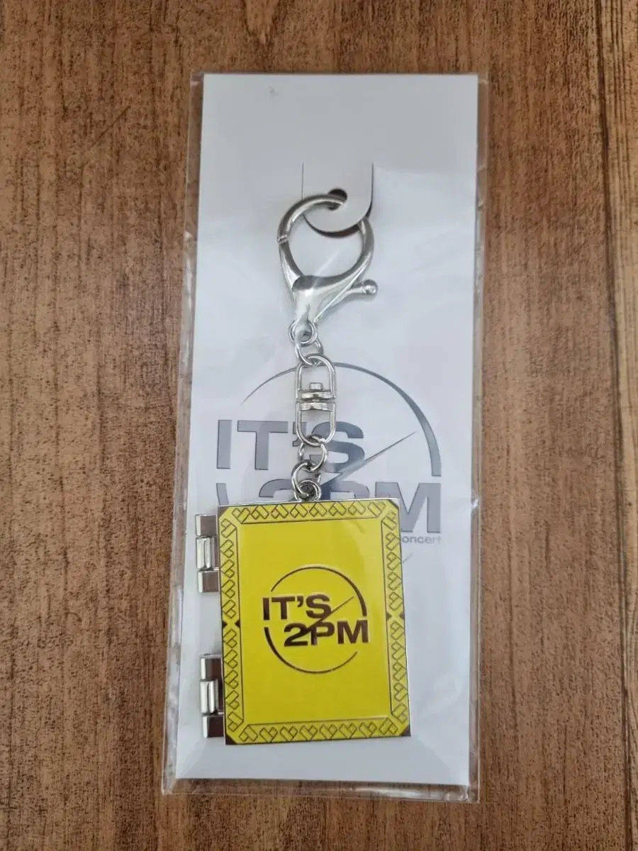 Lee Junho 2pm 15th Anniversary Chip Keyring