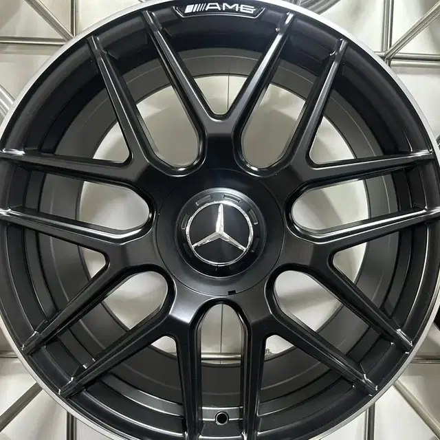 벤츠S63 AMG st 19인치 매트블랙