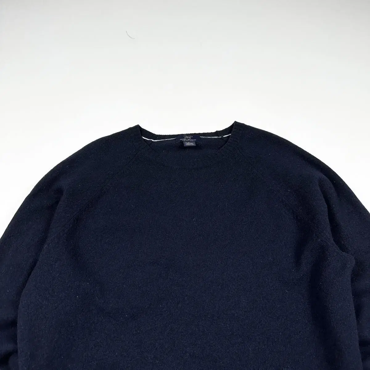 Brooks Brothers Classic Navy Washable Wool Knit (L)