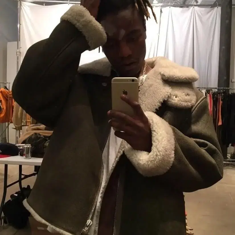 [UTC]YEEZY season 3 이지시즌 카키 무스탕