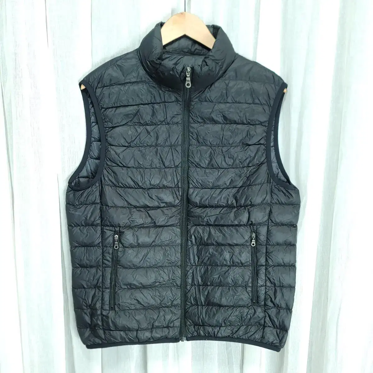 TOPVALU Duck down lightweight padded vest MenL MJ028