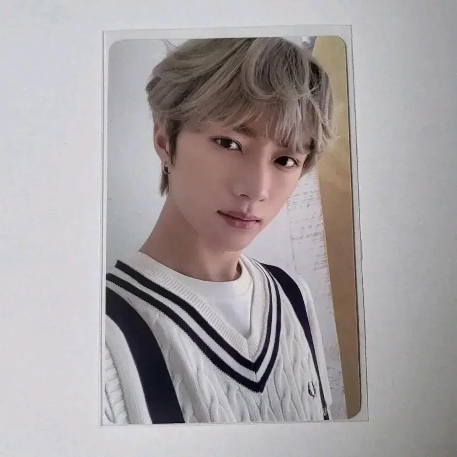 Tomorrow x together txt beomgyu 20 seasons greetings season's greetings photocard