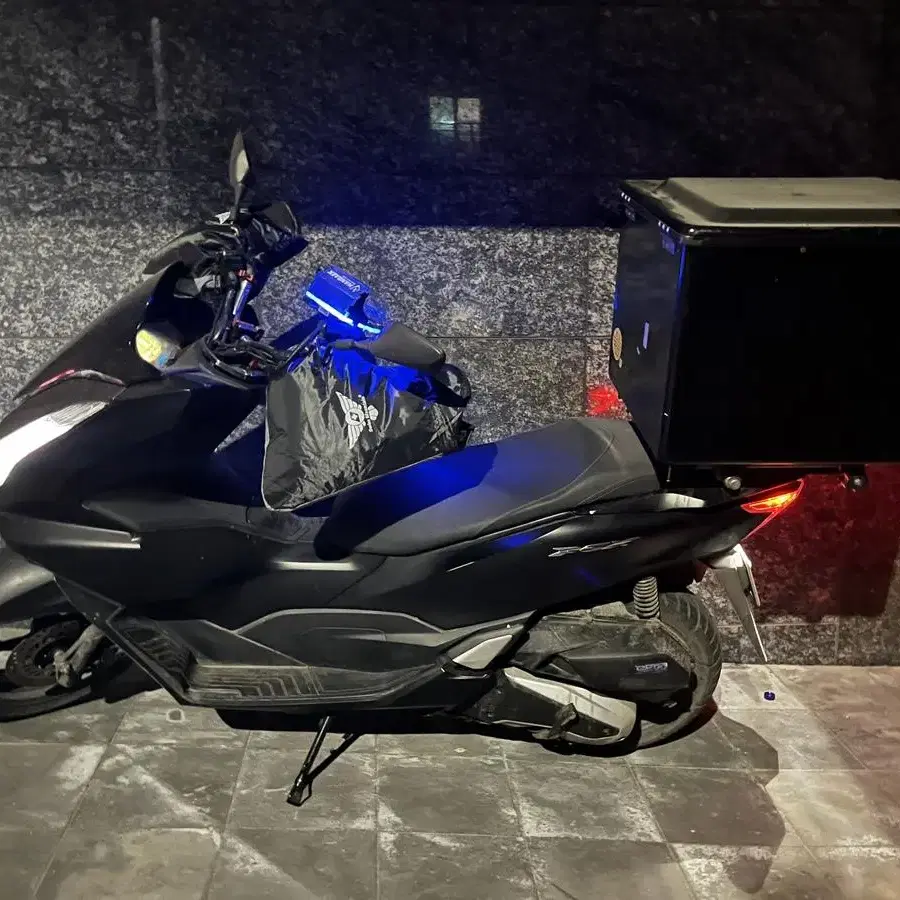 pcx125 인젝션 21년식 스마트키 66824km 급매