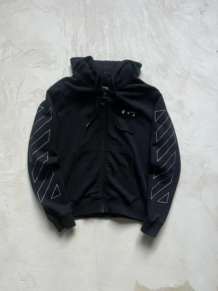 XL) F/W 2018 Off-White Hooded Zip-up