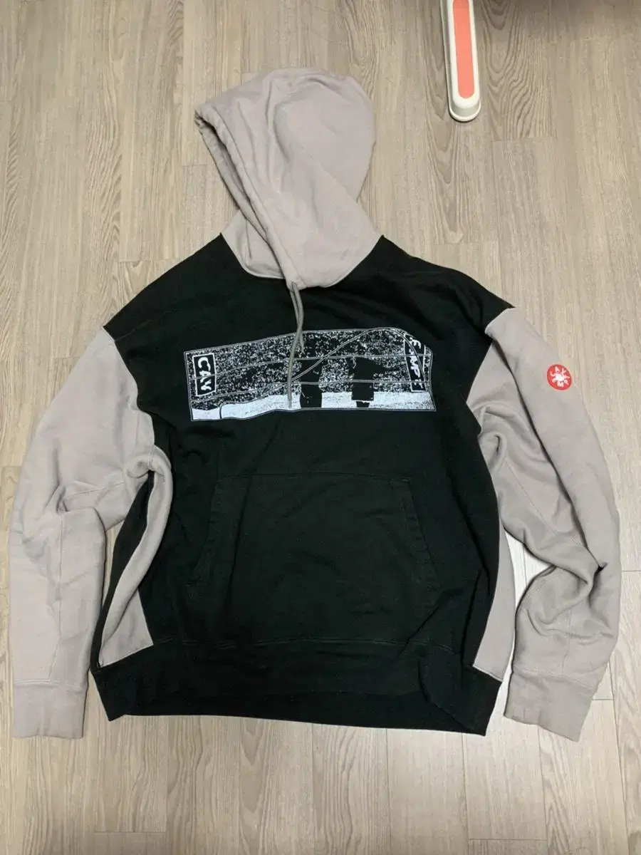 [XL]카브엠트 후드티 cav empt DICHROMATIC HOODY