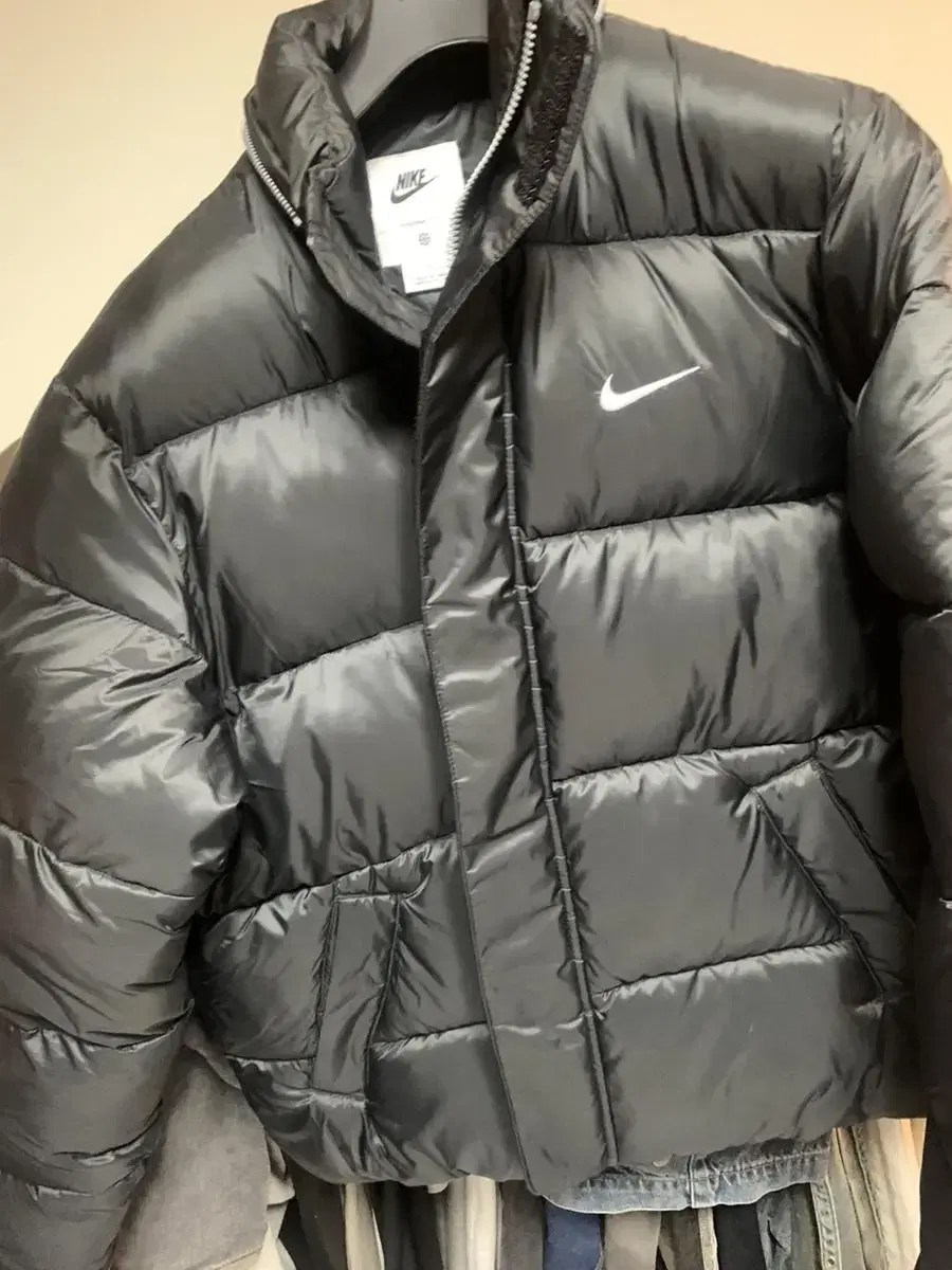 New L) Nike Thermafit Puffer Jacket Black - Asia