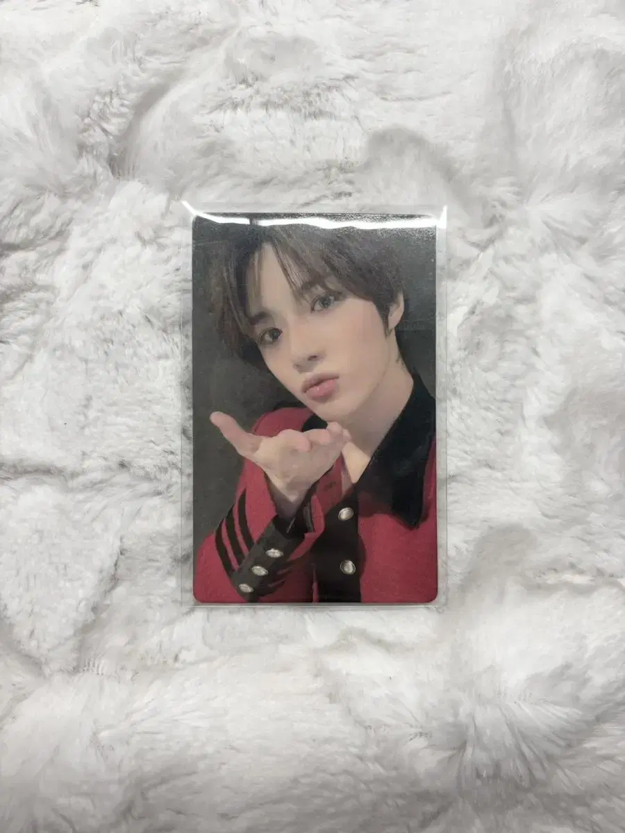 Japan membership renewal photocard chuu beomgyu wts tomorrow x together photocard WTS