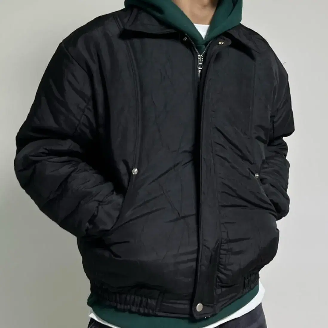 이곳 Cropped curve padded jacket