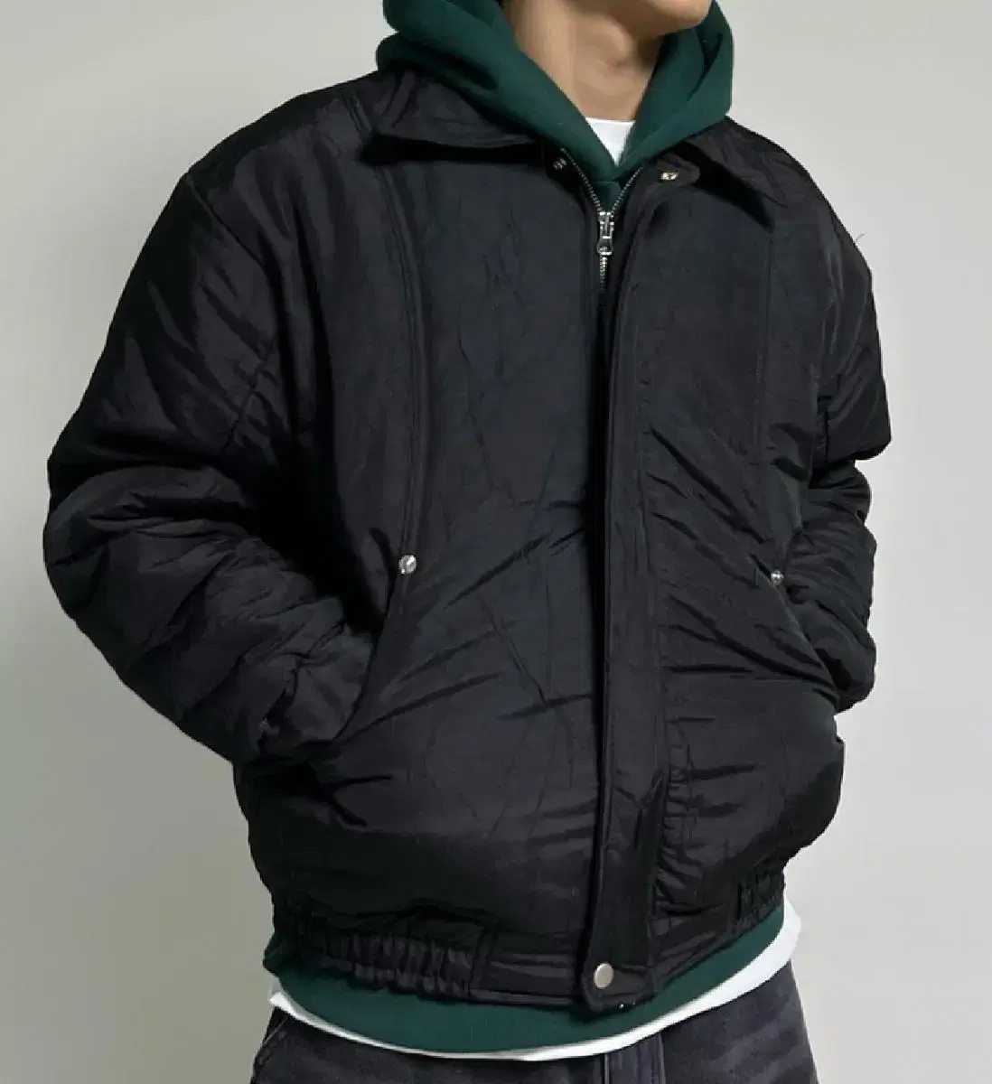 이곳 Cropped curve padded jacket